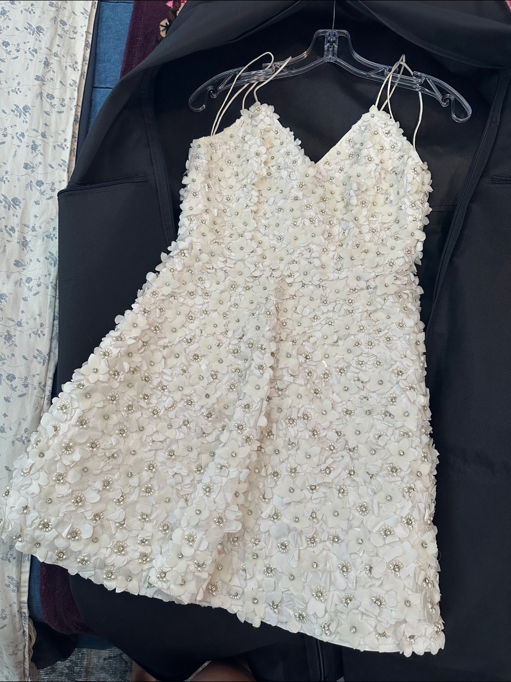 Alice and Olivia by Stacey bendet Floral white diamond dress